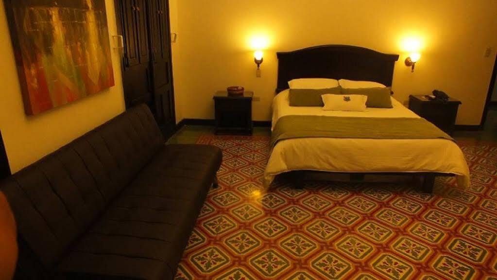 Hotel Casa Escobar Buga Exteriér fotografie